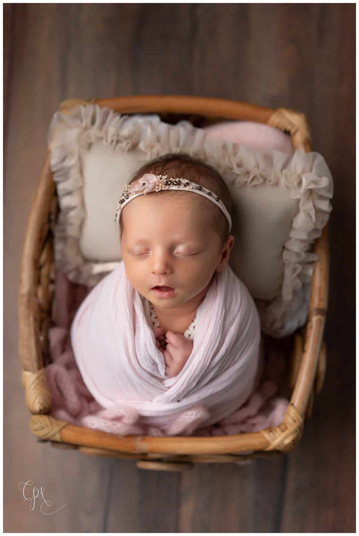 Séance photo portrait de bébé Côtes d'Armor Bretagne-Lannion